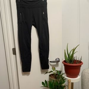 Lululemon black leggings